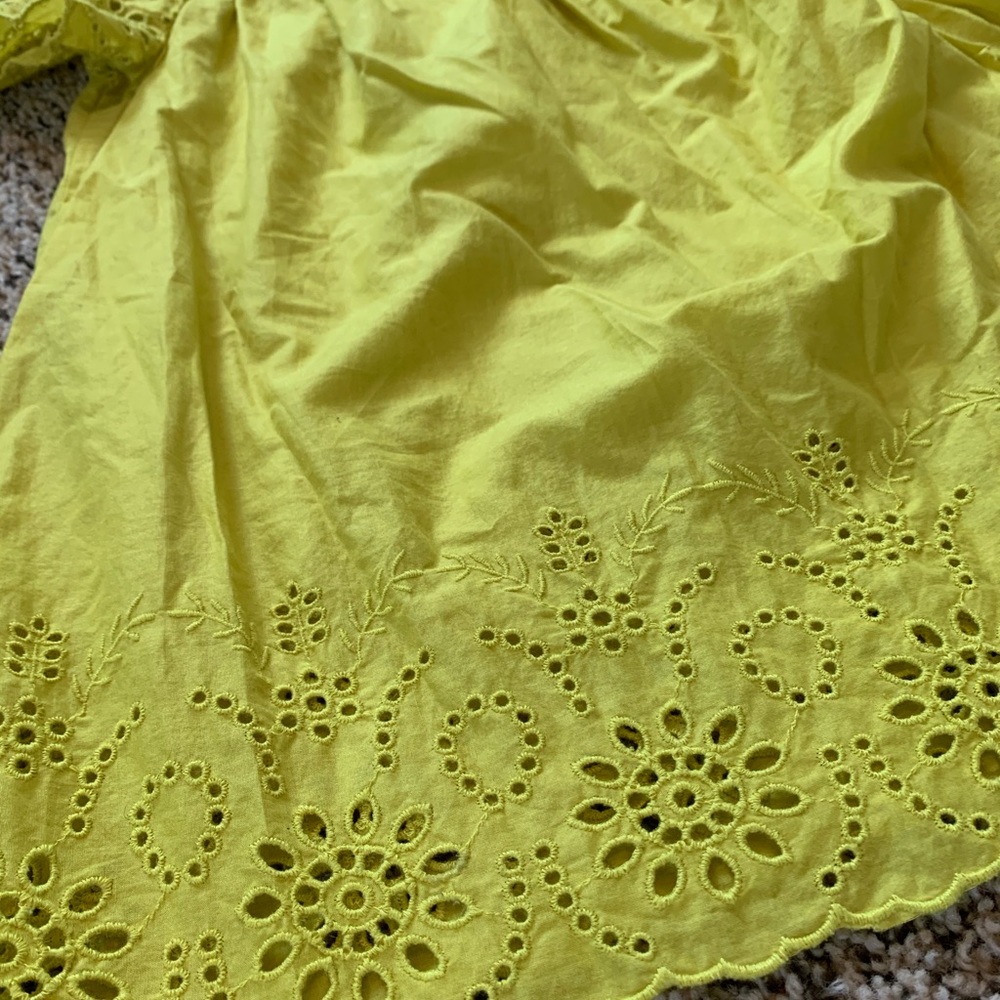 Off-shoulder top - Picture 2 of 3
